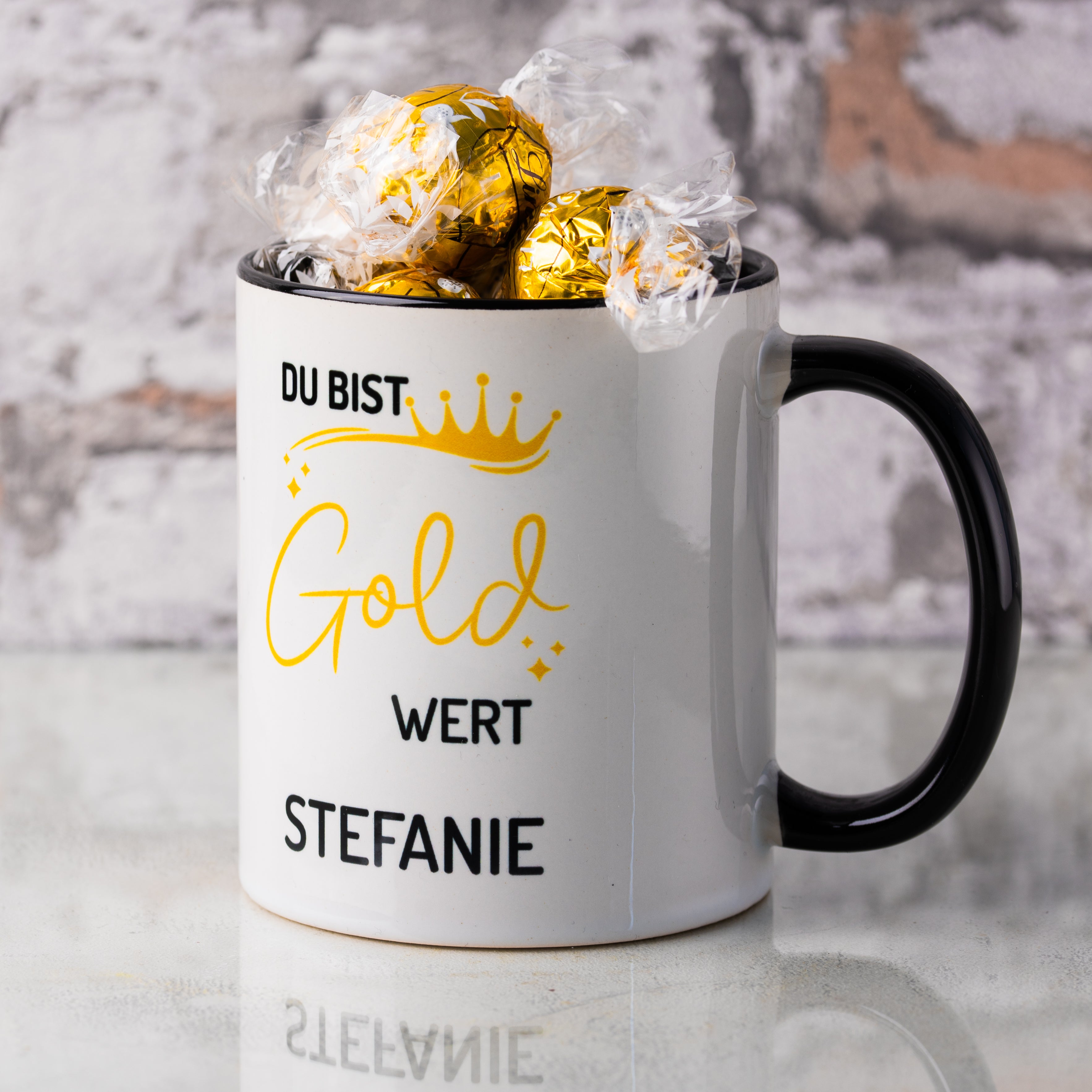 Keramiktasse "Du bist Gold wert" - personalisierbar