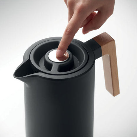 Doppelwandige Isolierkanne aus recyceltem Edelstahl
