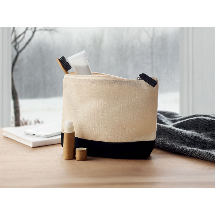 Kosmetiktasche mit farbig abgesetztem Boden