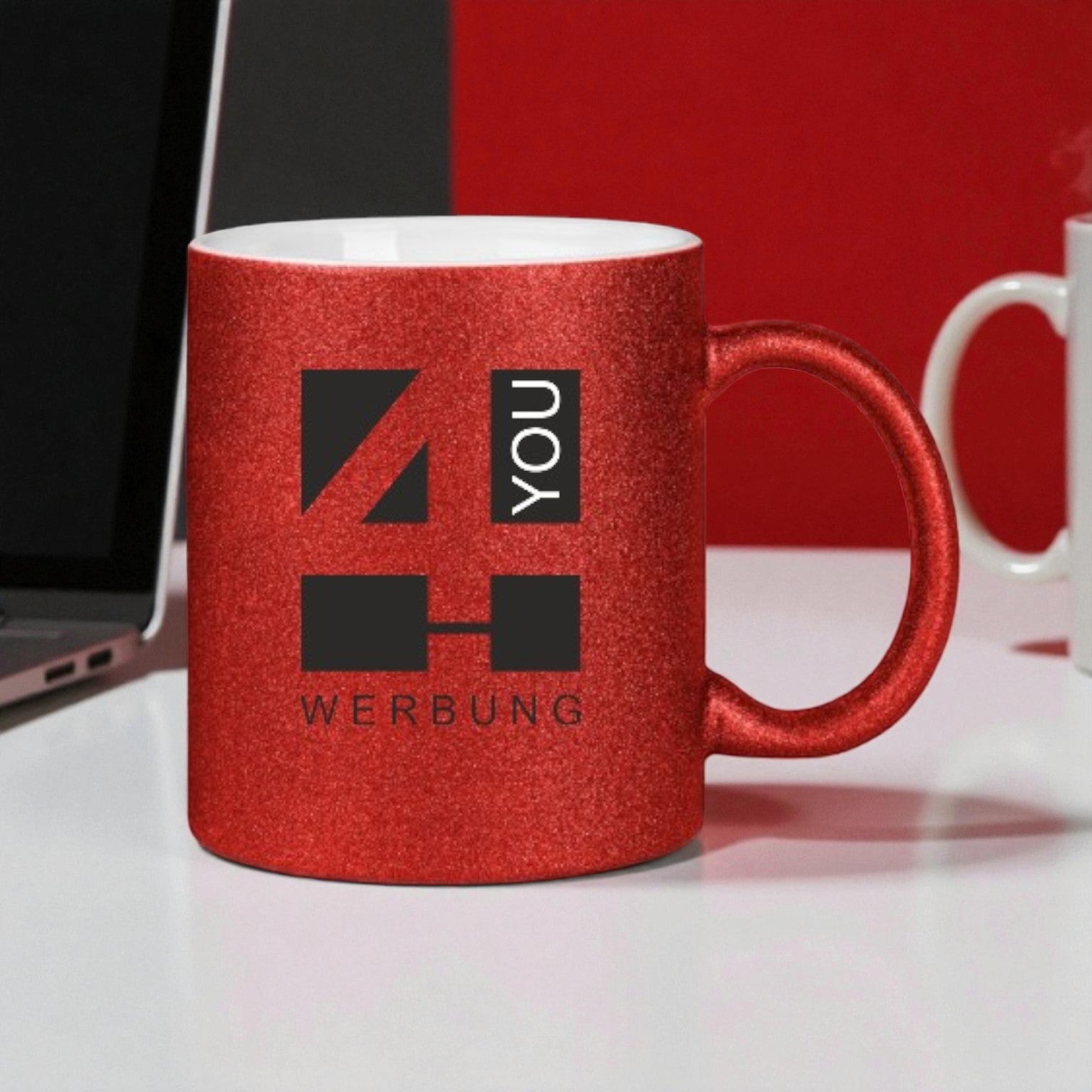 Glitzertasse mit Glitzerpartikeln Rot