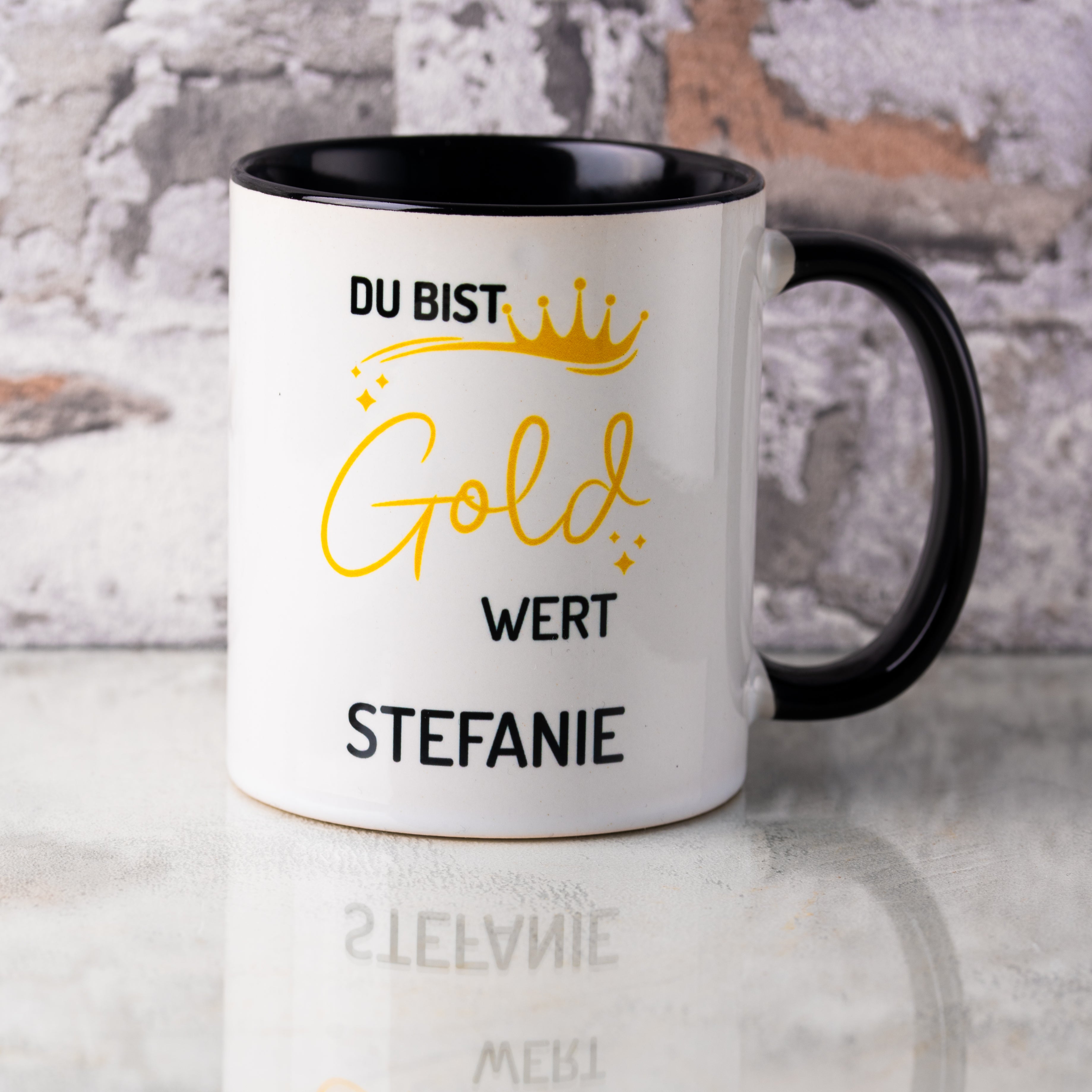 Keramiktasse "Du bist Gold wert" - personalisierbar