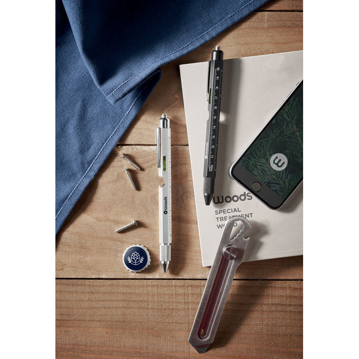 Drehkugelschreiber mit integrierten Werkzeugen