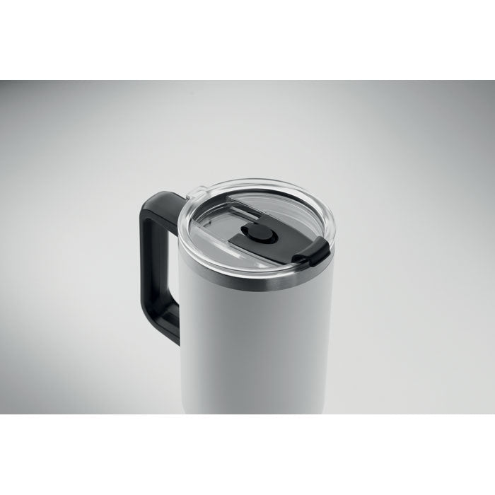 Doppelwandiger Trinkbecher aus recyceltem Edelstahl