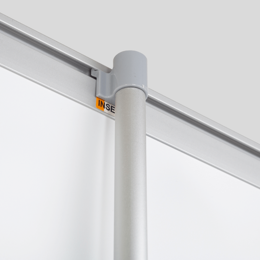 Roll-Up Bannerdisplay mit silberner Kassette - 85 x 200 cm